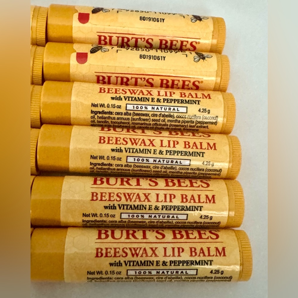 12 Burt's Bees Beeswax Lip Balm Vitamin E Peppermint lot natural chapstick - Picture 3 of 7